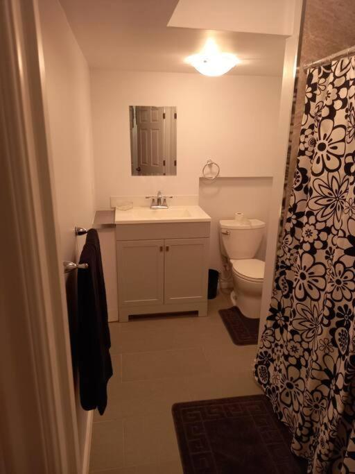 Adorable Private Suite In Ajax, Unique 2 Story Eksteriør bilde